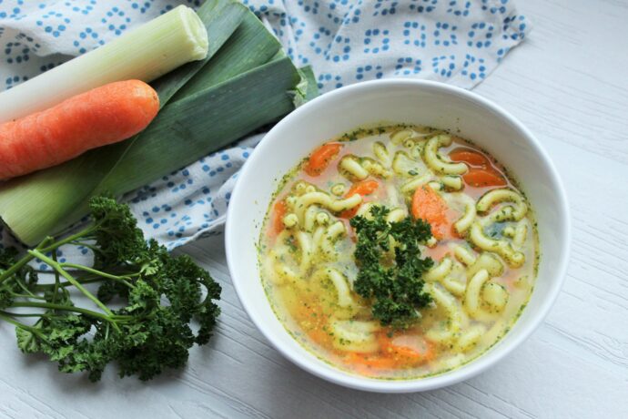 Suppe, Gemüsesuppe Rezept Wochenbett Geburt Kraftsuppe