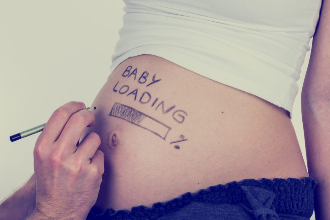 schwangerschaft bekanntgeben bauch anmalen