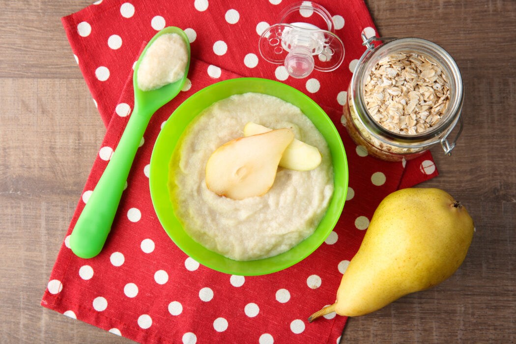 Getreide-Obst-Brei für Babys: Rezepte, Zubereitung und Wissenswertes