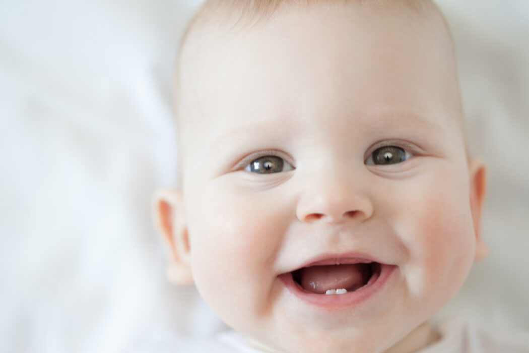 hilfe beim zahnen baby kind zahn schmerzen