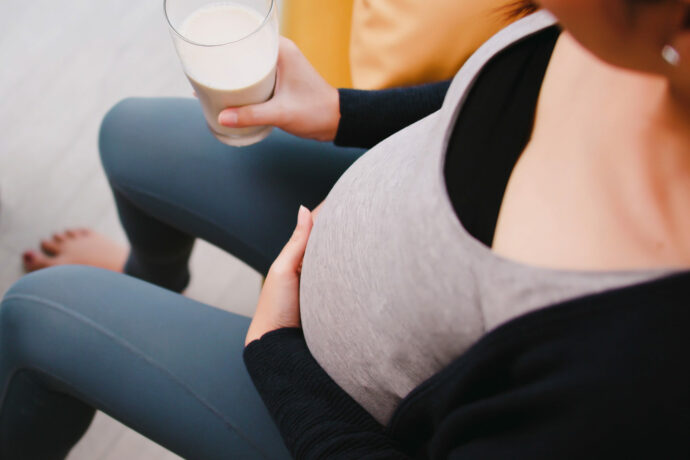 schwangere mit milch gegen sodbrennen
