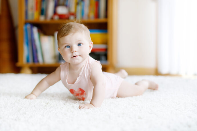 Baby 7 Monate Schlaf Essen Entwicklung Krabbeln Tagesablauf, Baby 8. Monat,