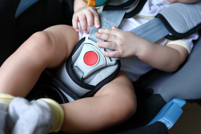 adac kindersitz test 2023 ergebnisse testsieger beste babyschale bester kindersitz reboarder